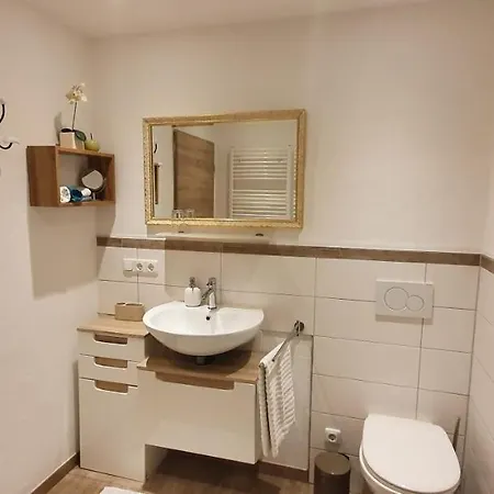 1 Rinser Mittig In Apartamento